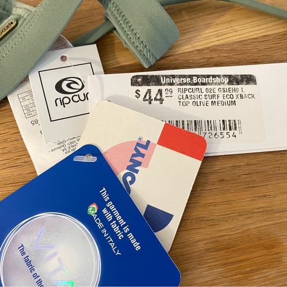 RIP Curl surf bikini top - NEW tag on - Picture 3 of 3